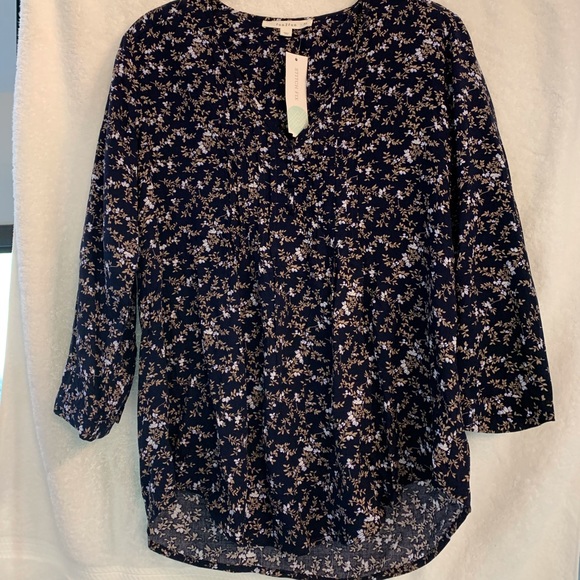 Pleated top NEW Stitch Fix - Picture 5 of 5